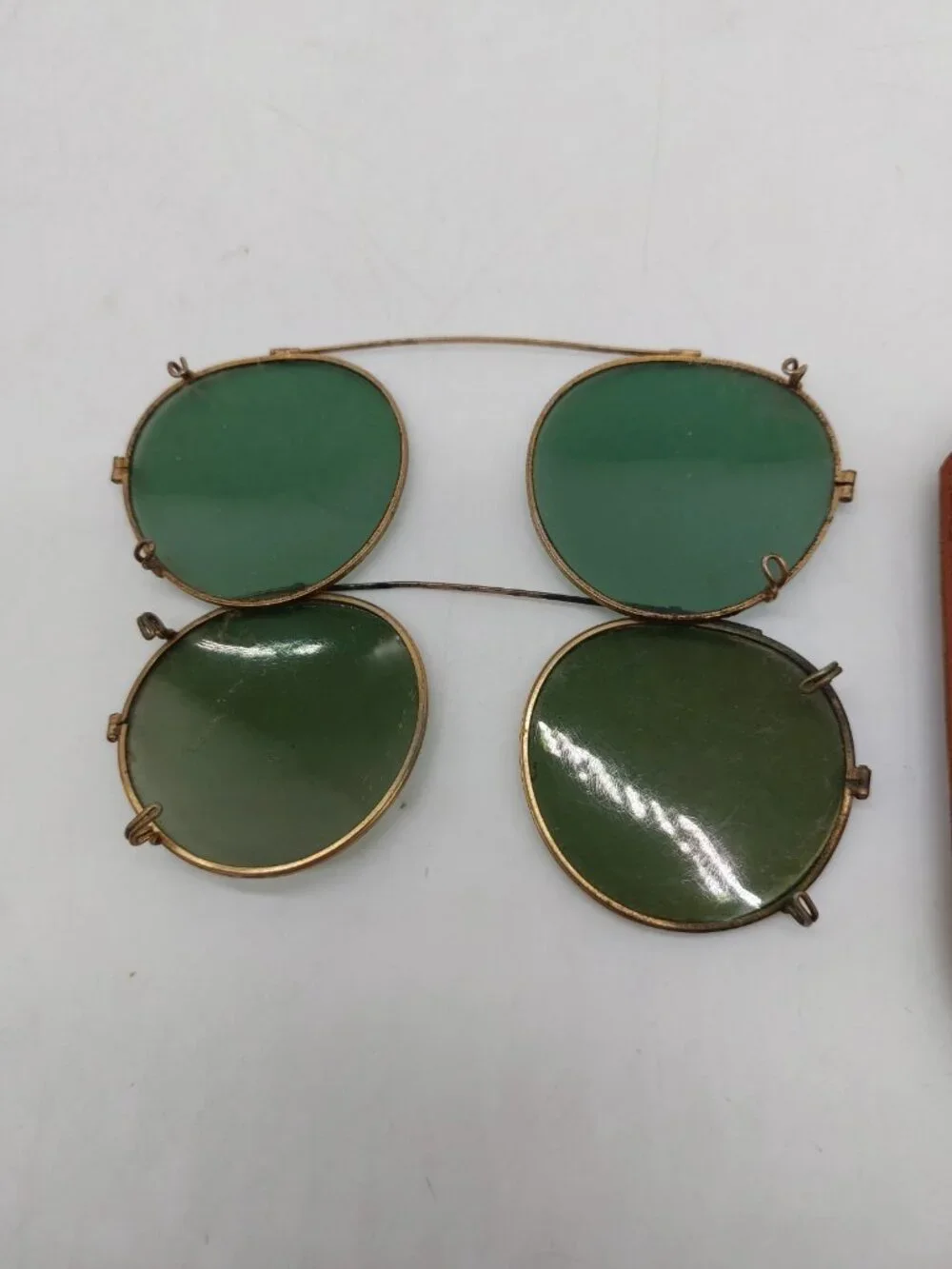 Vintage American Polaroid Clip On Sunglasses Brown Case READ